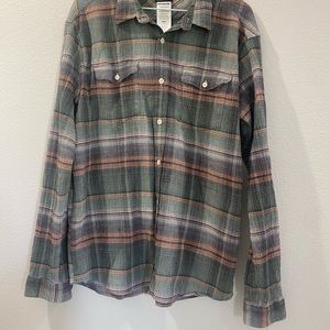 Patagonia Men’s Flannel long sleeve shirt